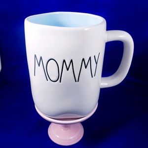 Rae Dunn Mommy mug